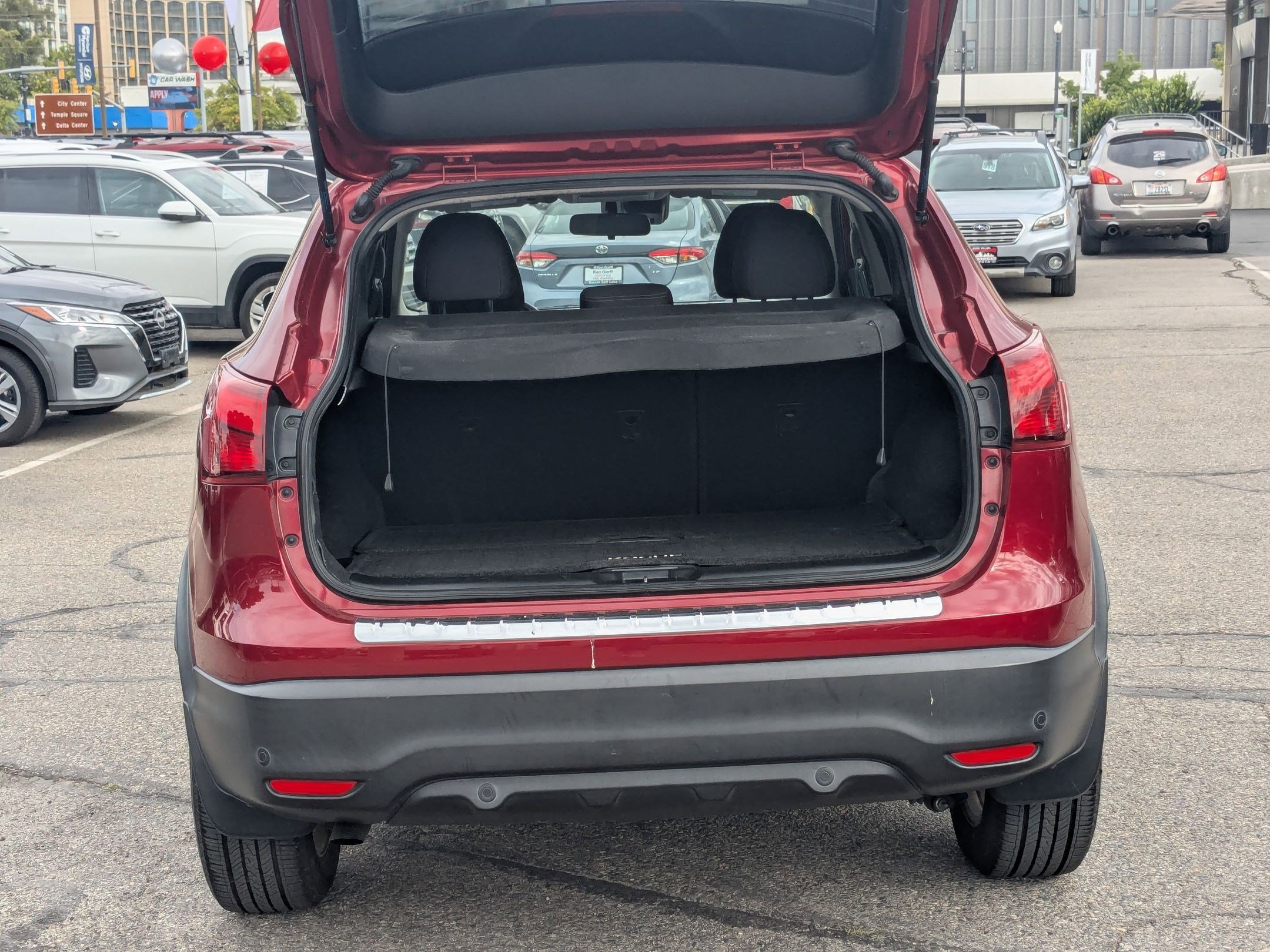 2019 Nissan Rogue Sport SV photo 27