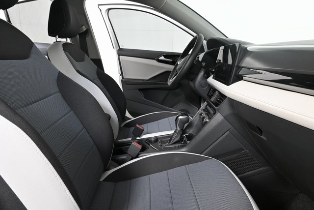 2025 Volkswagen Taos S photo 17