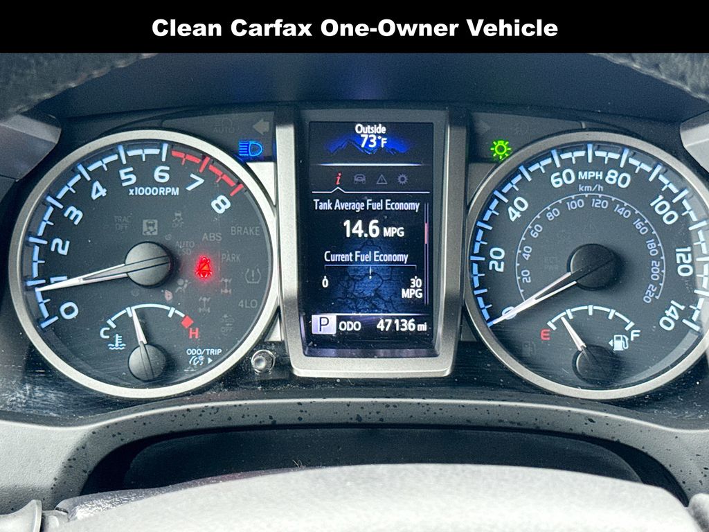 2021 Toyota Tacoma SR5 V6 photo 2