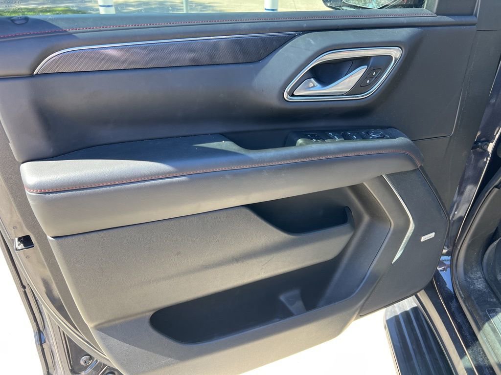 2022 Chevrolet Tahoe RST photo 3