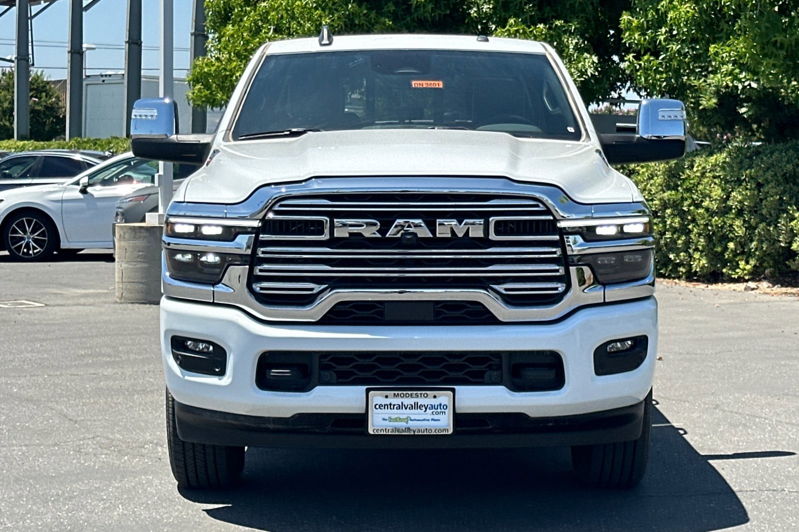 2025 Ram 2500 Laramie photo 9