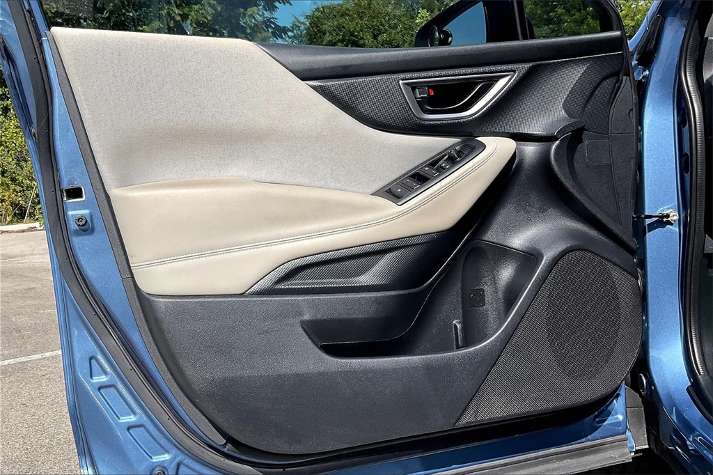 2022 Subaru Forester Base photo 22
