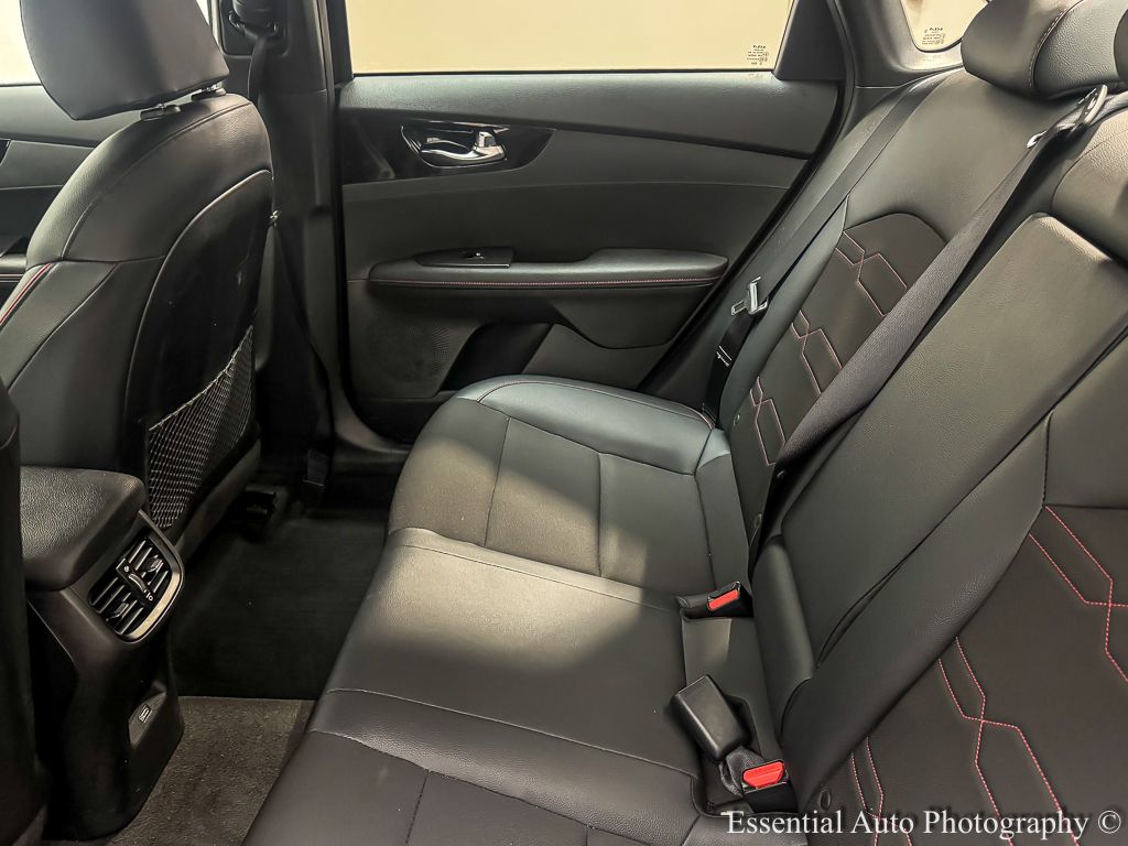 2023 KIA FORTE - Image 12