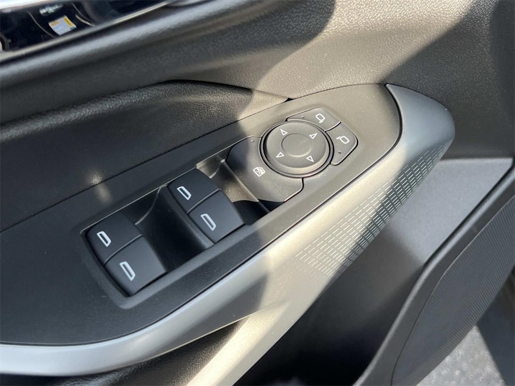 2026 Chevrolet Trax LS photo 5