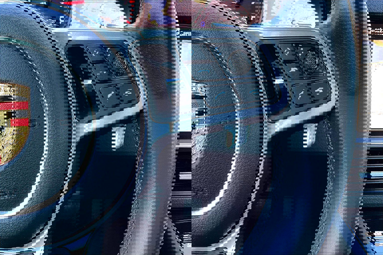 2022 Porsche Cayenne Platinum Edition photo 24