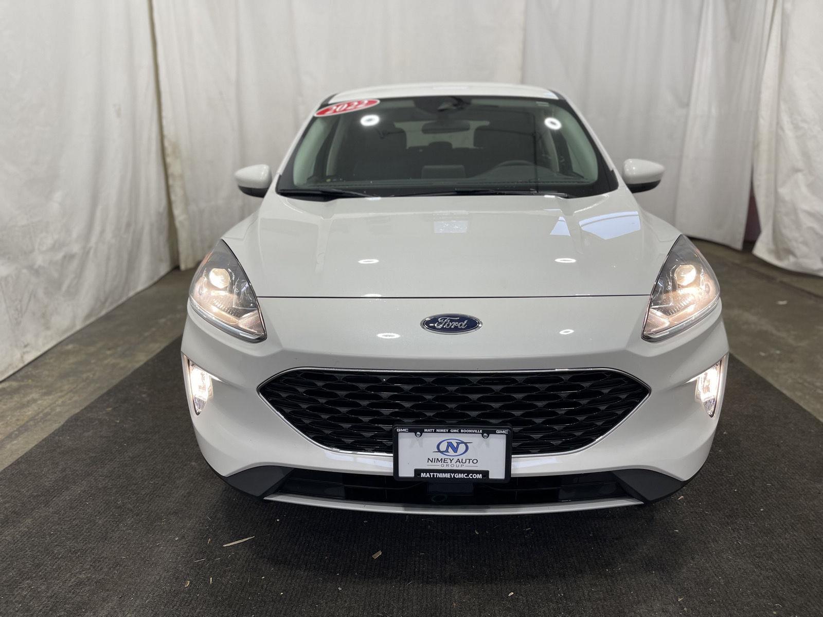 2022 Ford Escape SEL photo 2