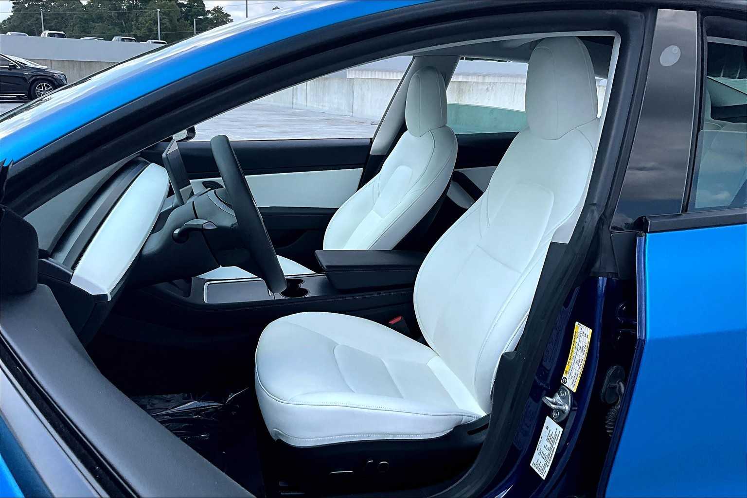 2021 Tesla Model 3 Standard Range Plus photo 7