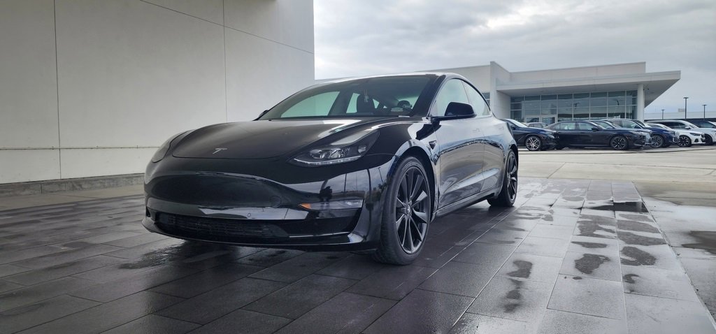 2021 Tesla Model 3 Base's photo