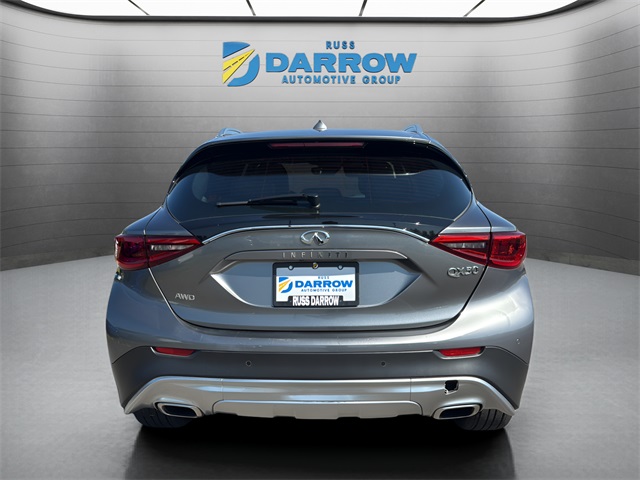 2018 Infiniti QX30 Premium photo 4