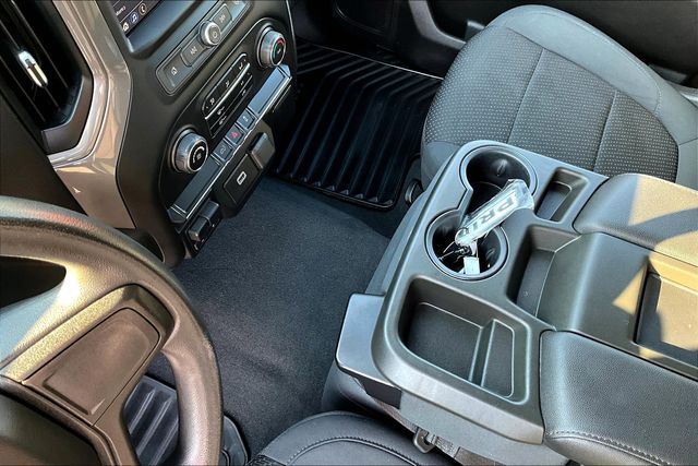 2019 Chevrolet Silverado 1500 Custom photo 16