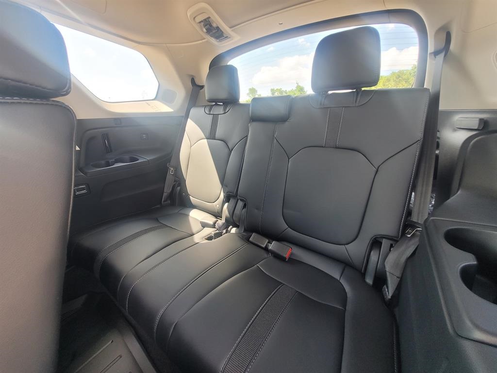 2025 Honda Pilot Touring photo 13