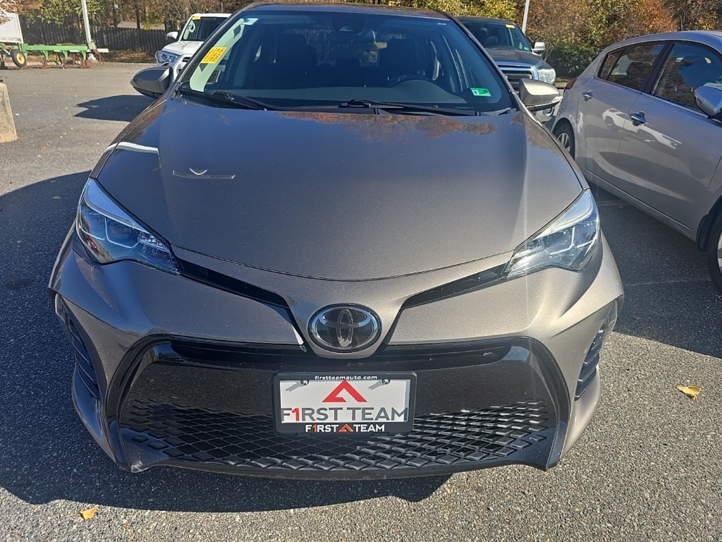 2017 Toyota Corolla XSE photo 2