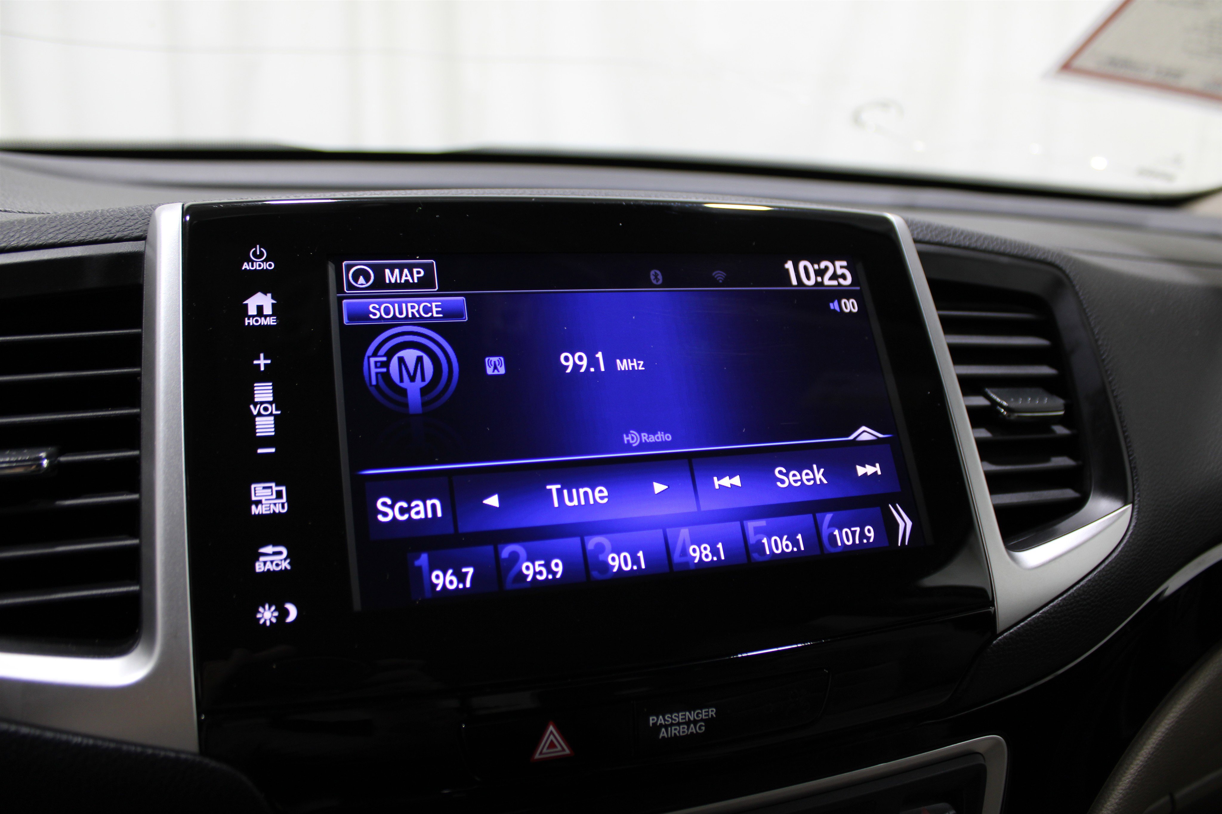 2019 Honda Ridgeline RTL-E photo 10