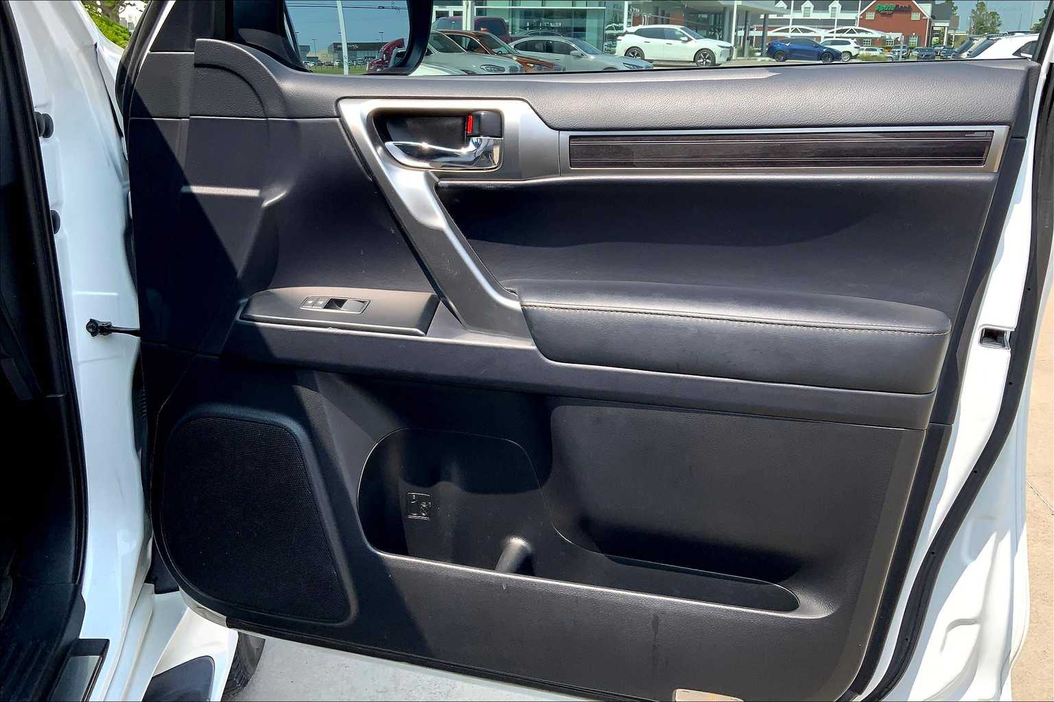 2023 Lexus GX 460 Premium photo 21