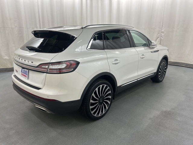 2022 Lincoln Nautilus Black Label photo 5