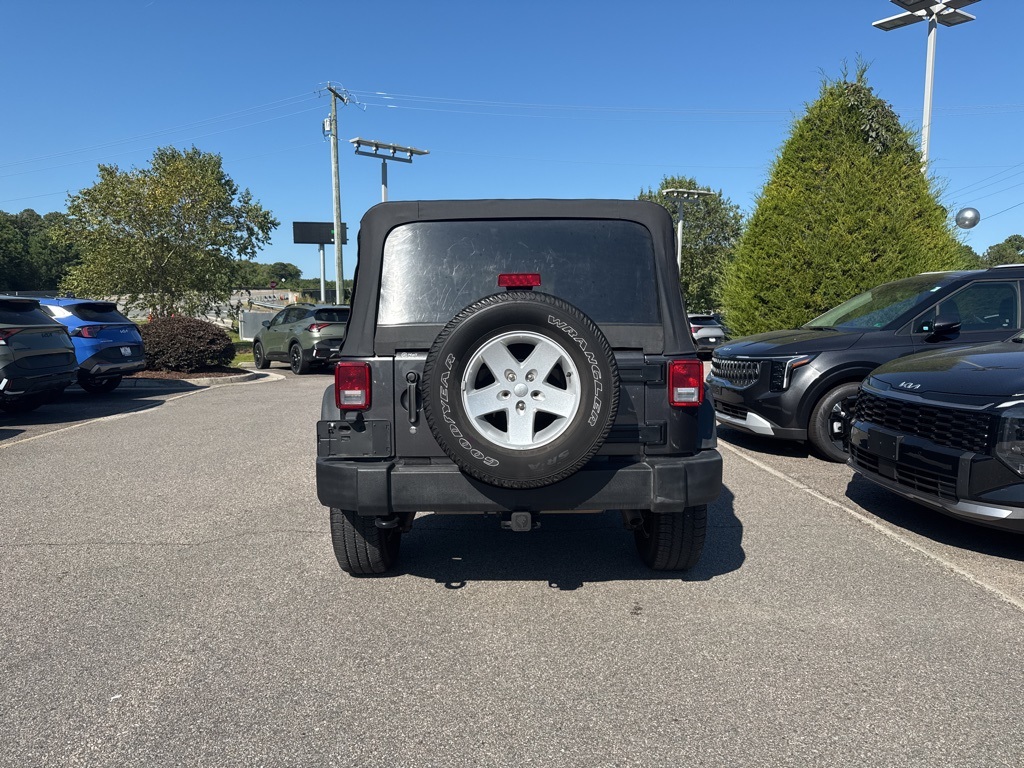 2017 Jeep Wrangler Unlimited Sport photo 3