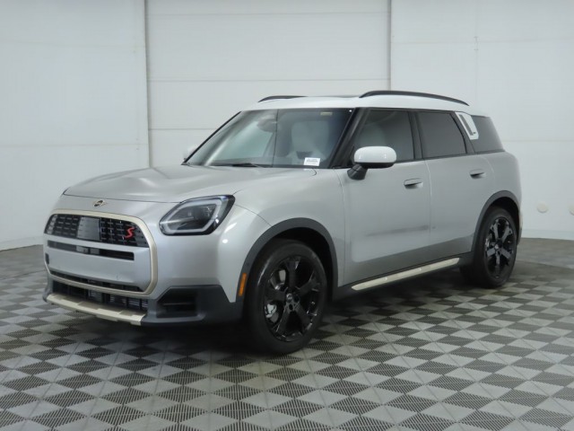 2026 MINI Countryman S's photo