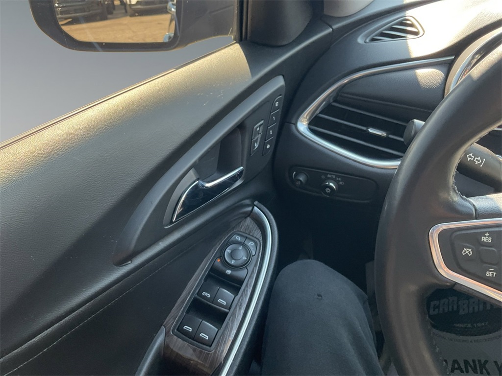 2019 Chevrolet Malibu Premier photo 12