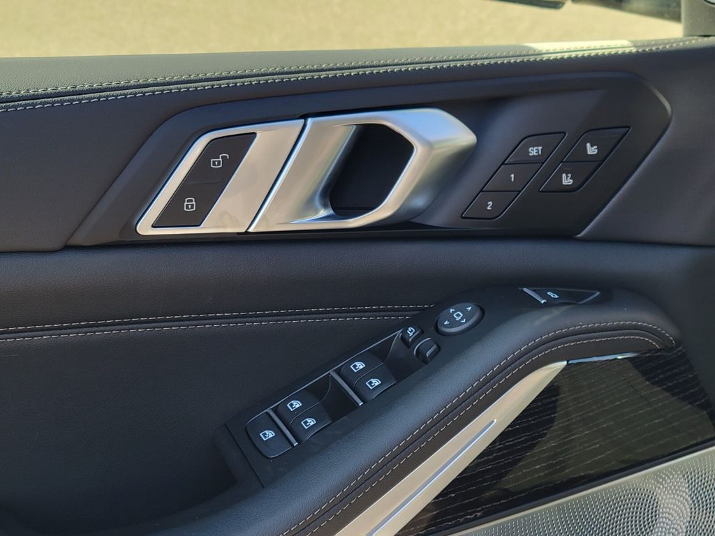 2026 Bmw X5 M60i photo 19
