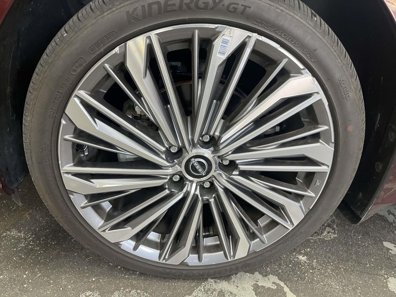 2024 Nissan Altima SL photo 9