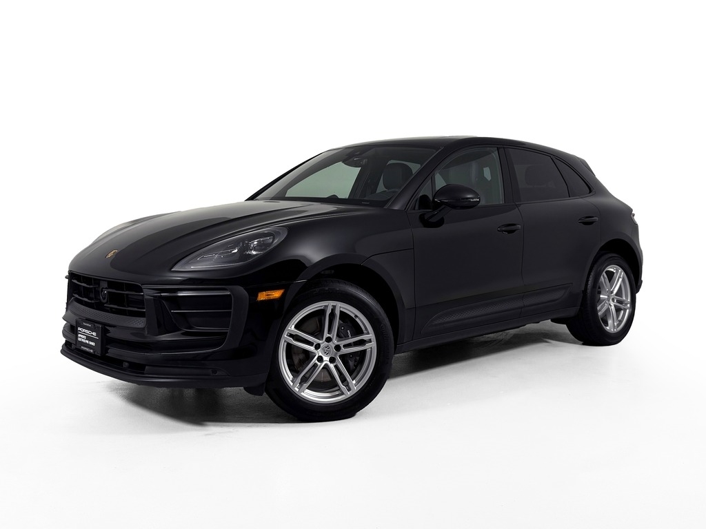 2023 Porsche Macan Base