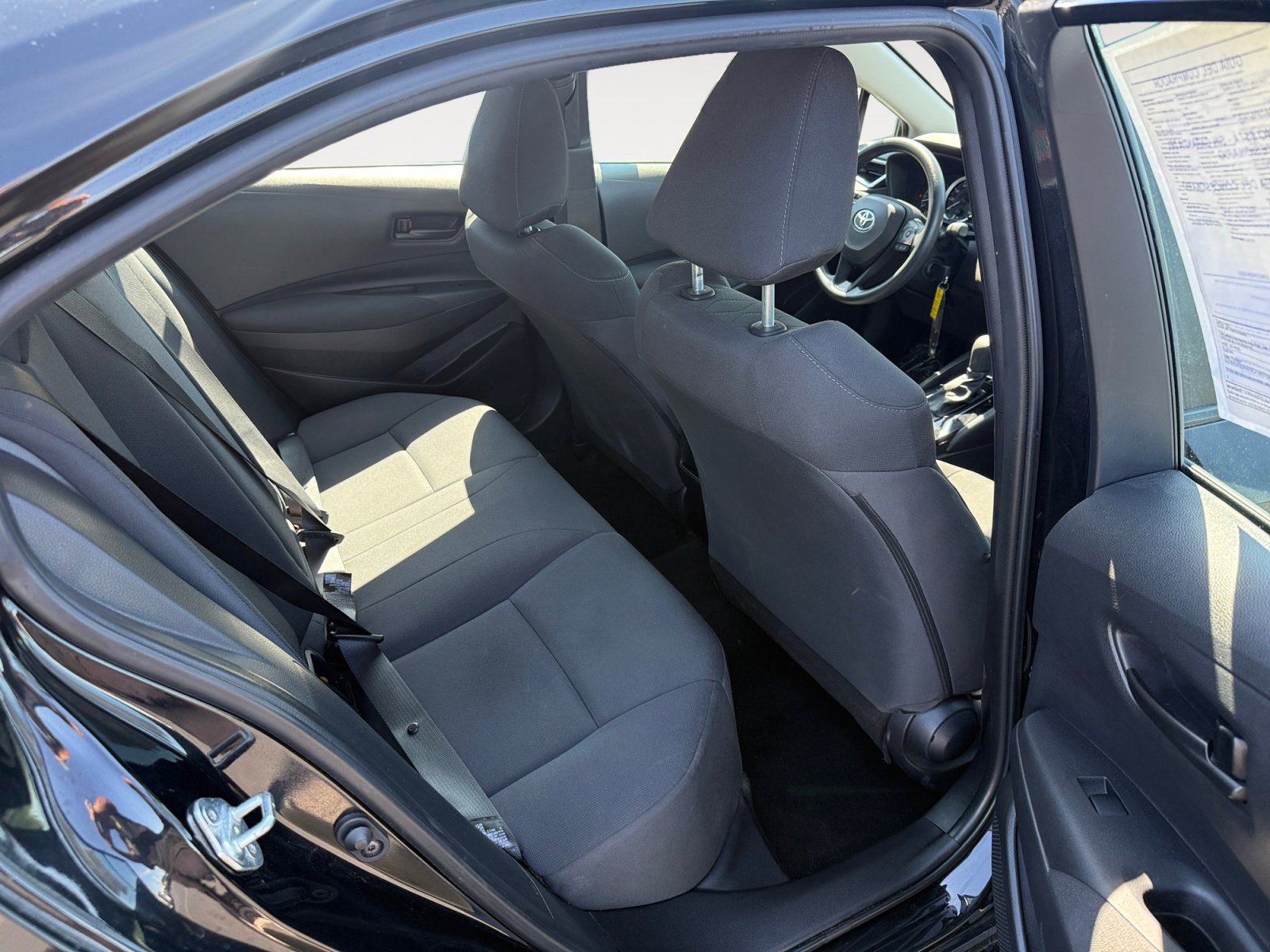 2022 Toyota Corolla LE photo 18