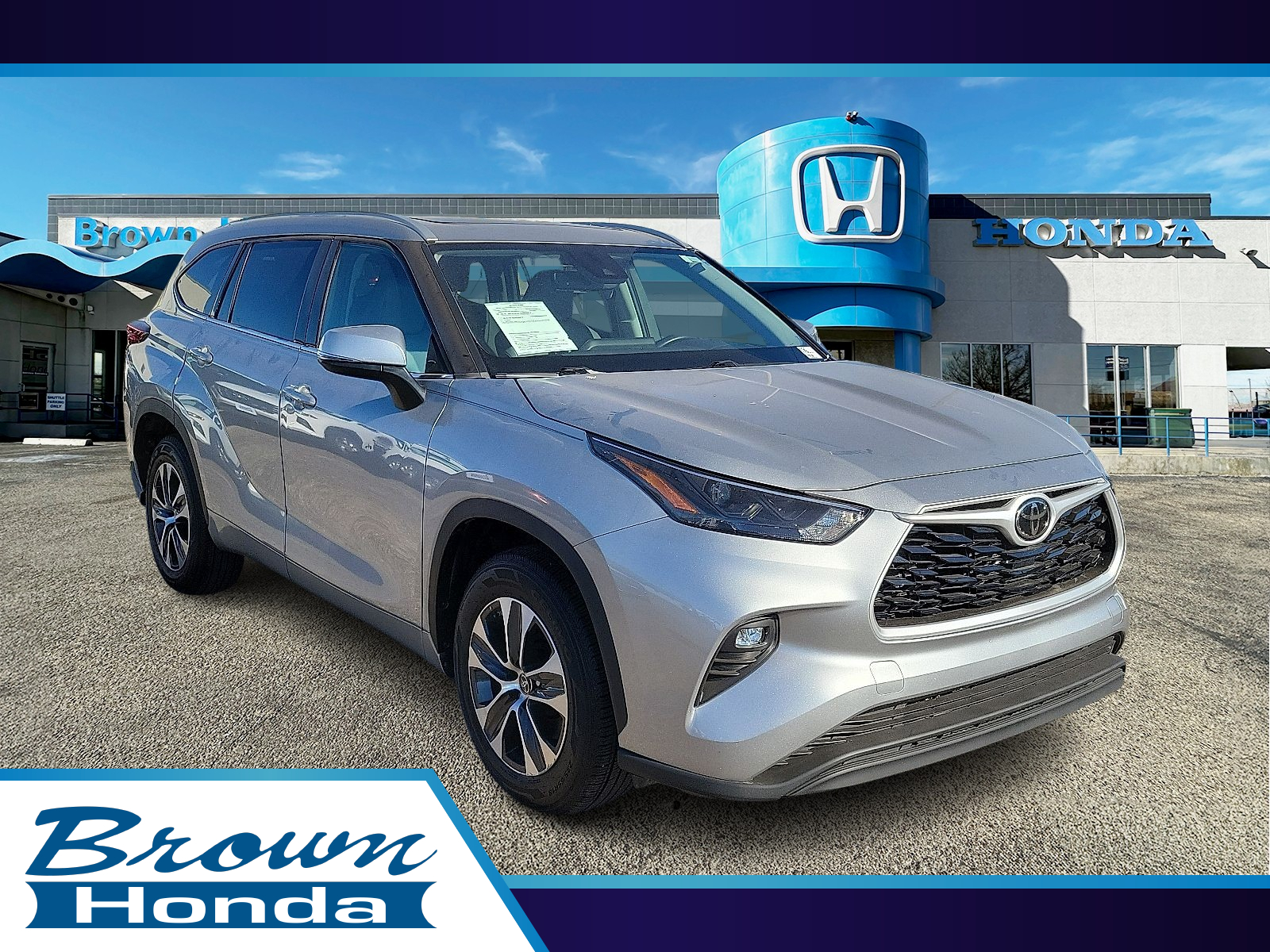 2022 Toyota Highlander XLE's photo