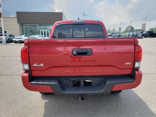 2022 Toyota Tacoma SR 4x4 Double Cab photo 6