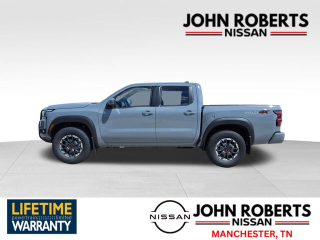 2025 Nissan Frontier PRO-4X photo 2