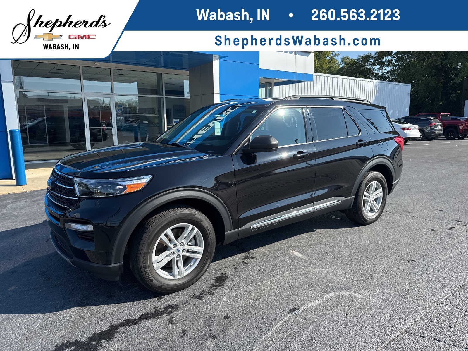 2023 Ford Explorer XLT's photo