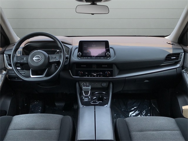 2023 Nissan Rogue SV photo 16