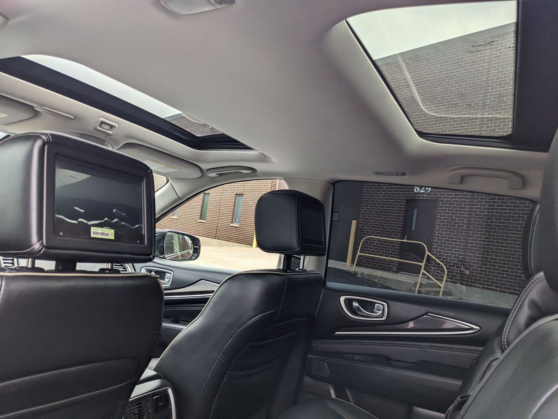 2020 Infiniti QX60 Luxe photo 18