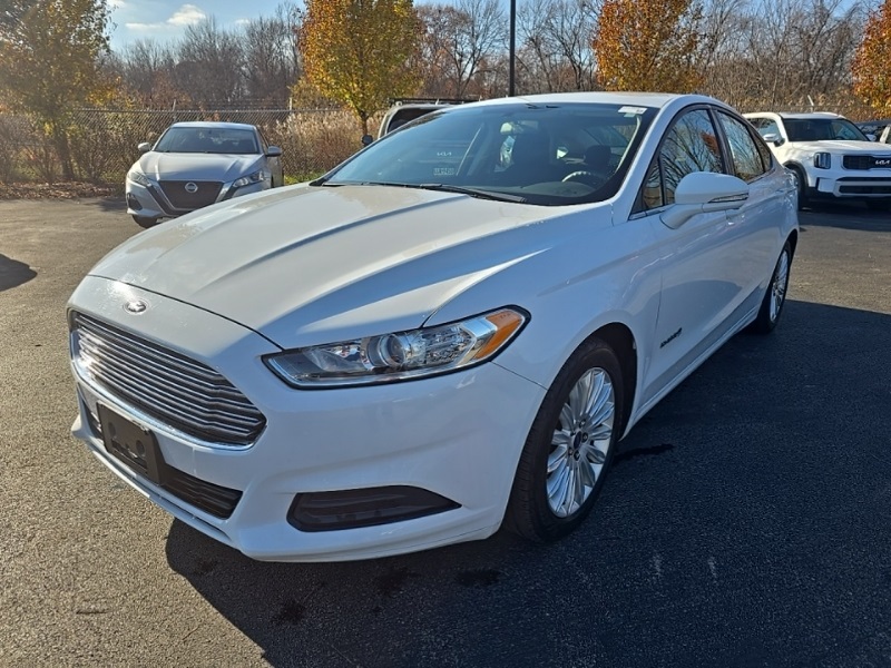 2015 Ford Fusion Hybrid SE photo 3
