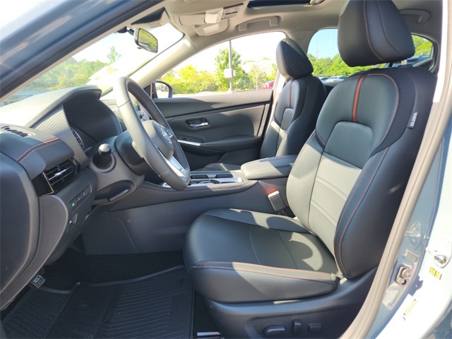 2025 Nissan Sentra SR photo 4