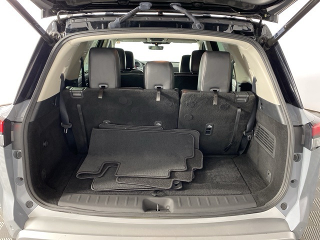 2023 Nissan Pathfinder SL photo 11