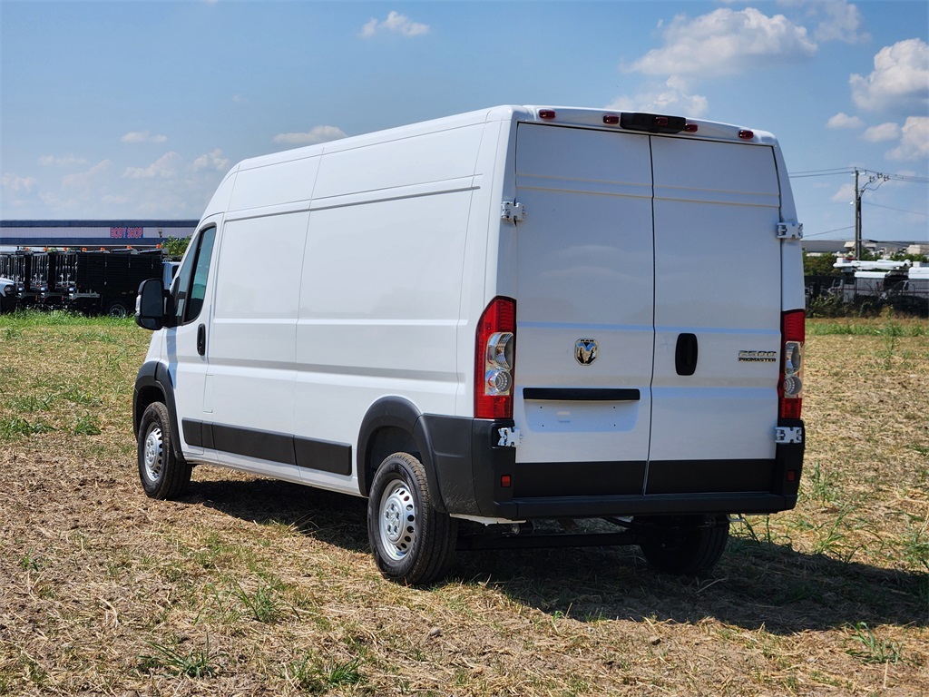 2026 Ram ProMaster 2500 photo 3