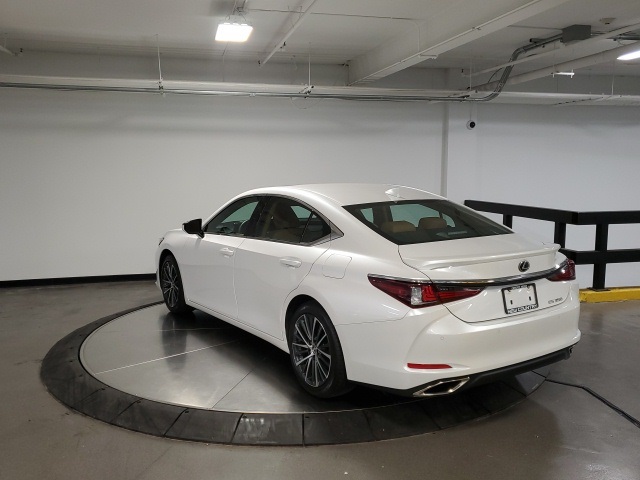 2023 Lexus ES 350 photo 4