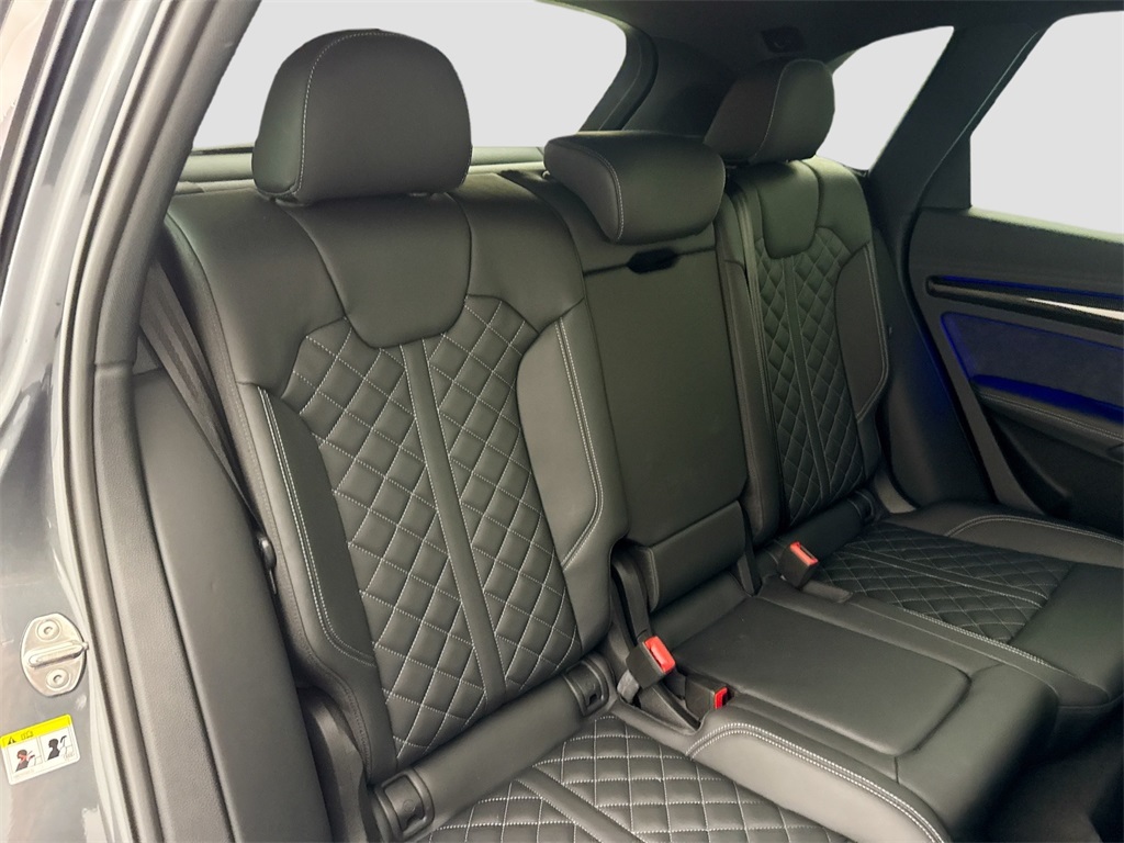 2024 Audi SQ5 Prestige photo 28