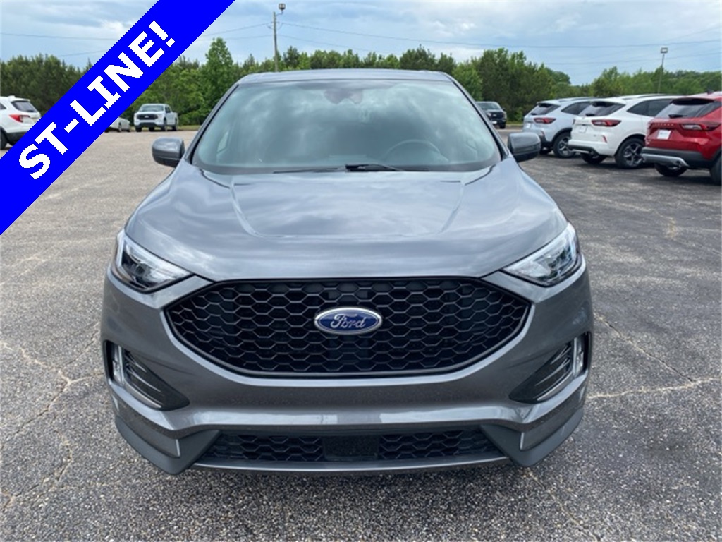 2024 Ford Edge ST photo 9