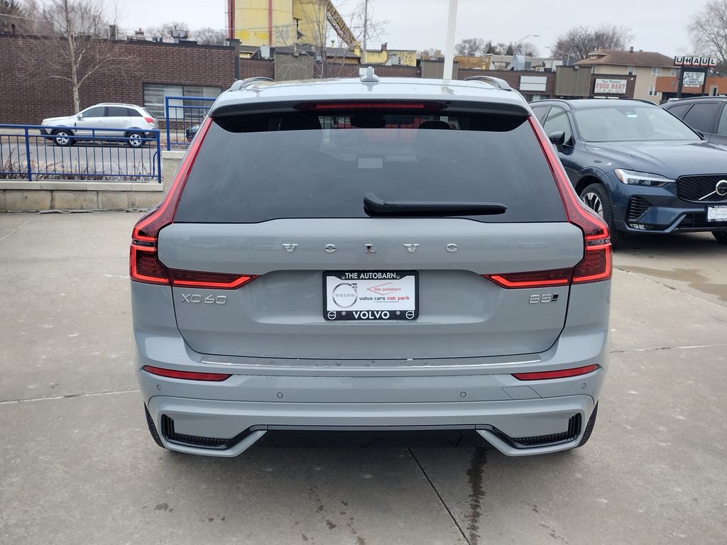2026 VOLVO XC60 - Image 7
