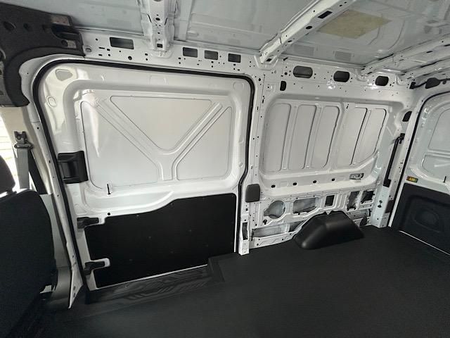2025 Ford Transit photo 32