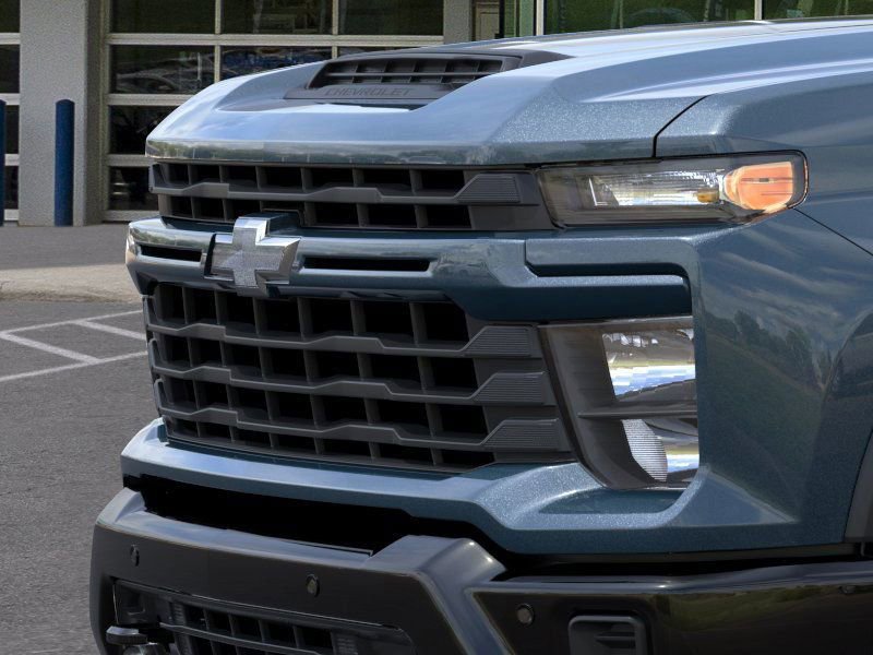 2026 Chevrolet Silverado 2500HD Custom photo 13