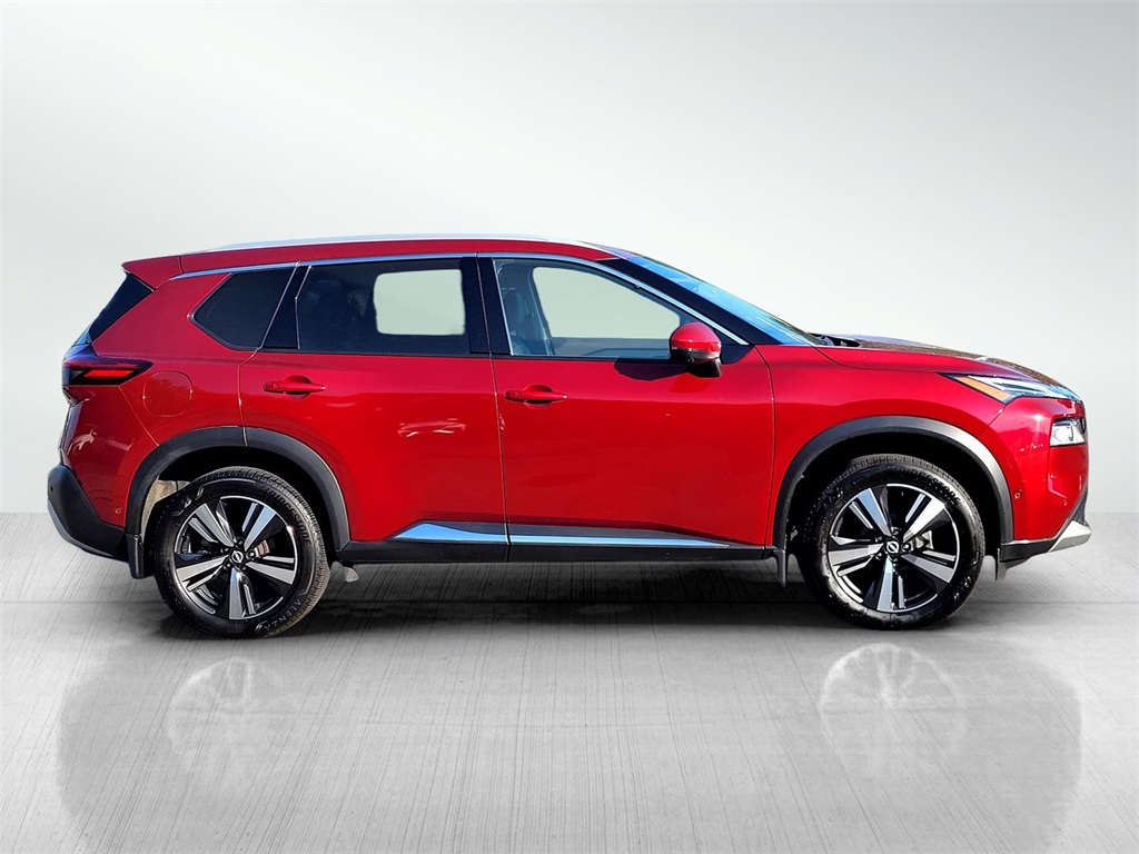 2022 Nissan Rogue Platinum photo 4
