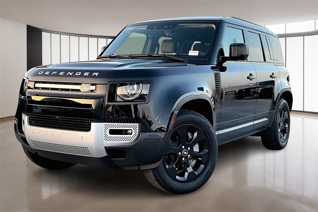 2025 Land Rover Defender S's photo