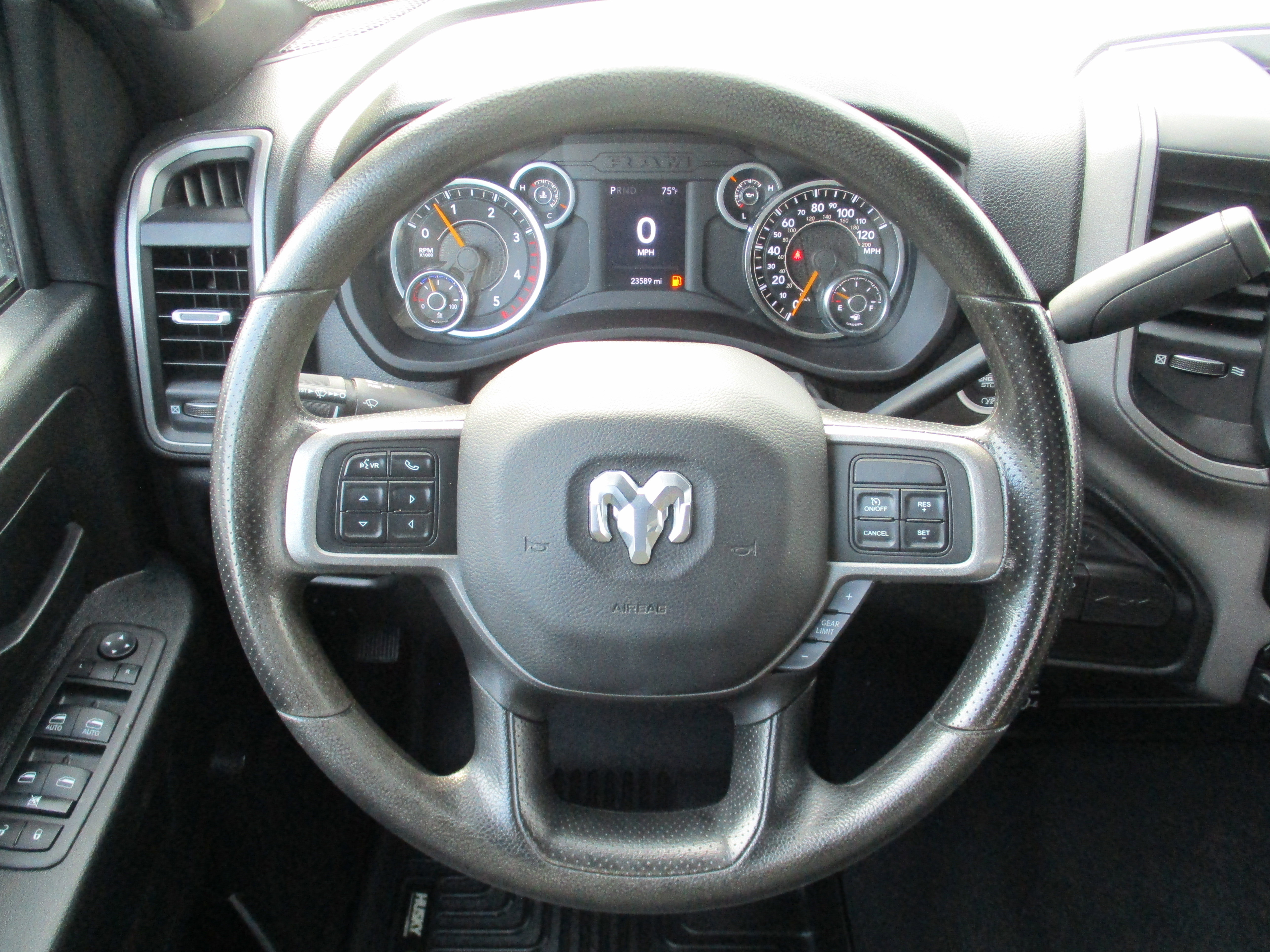 2022 Ram 3500 Tradesman photo 27