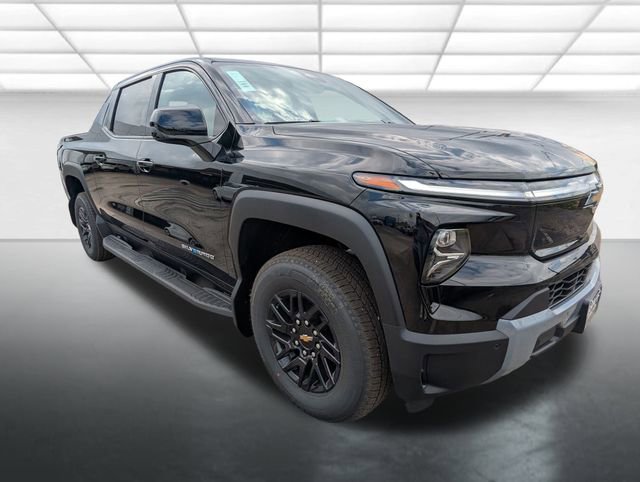 2026 Chevrolet Silverado EV LT's photo