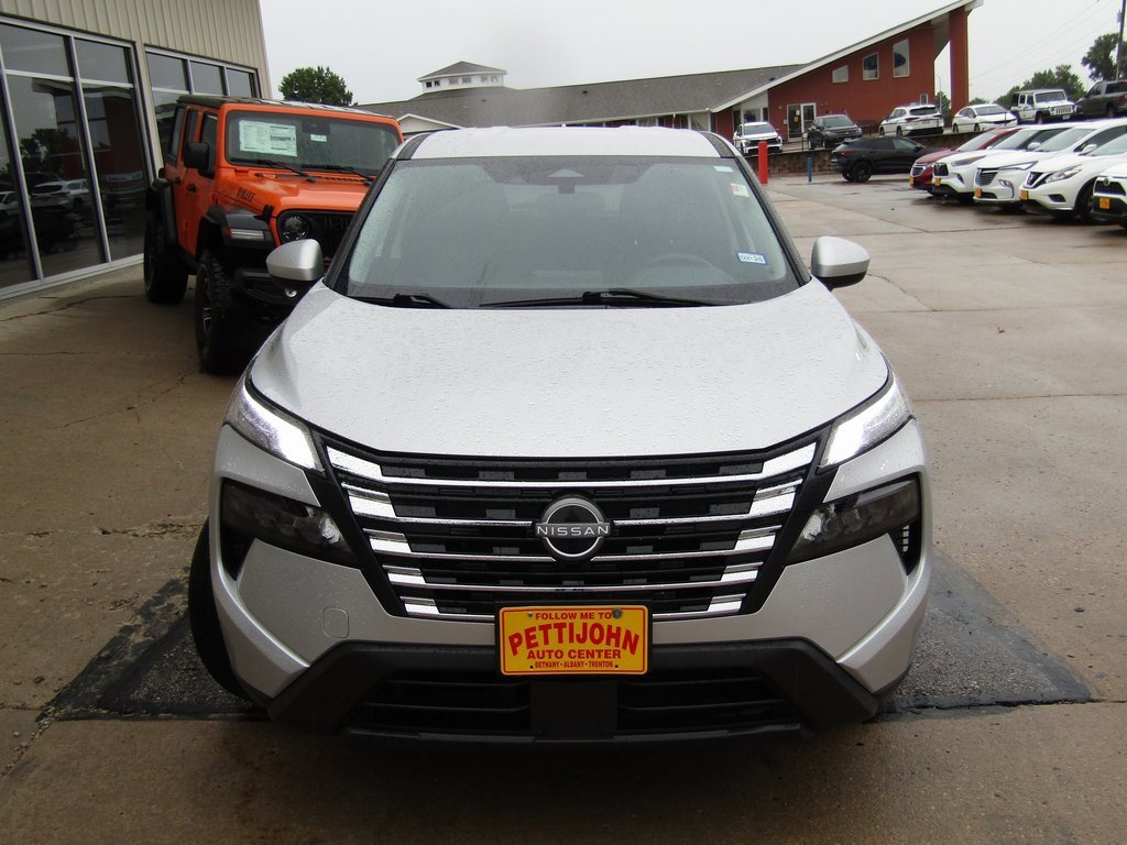 2024 Nissan Rogue SV photo 11