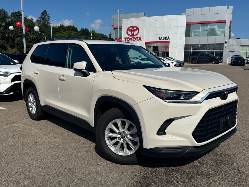 2024 Toyota Grand Highlander XLE's photo