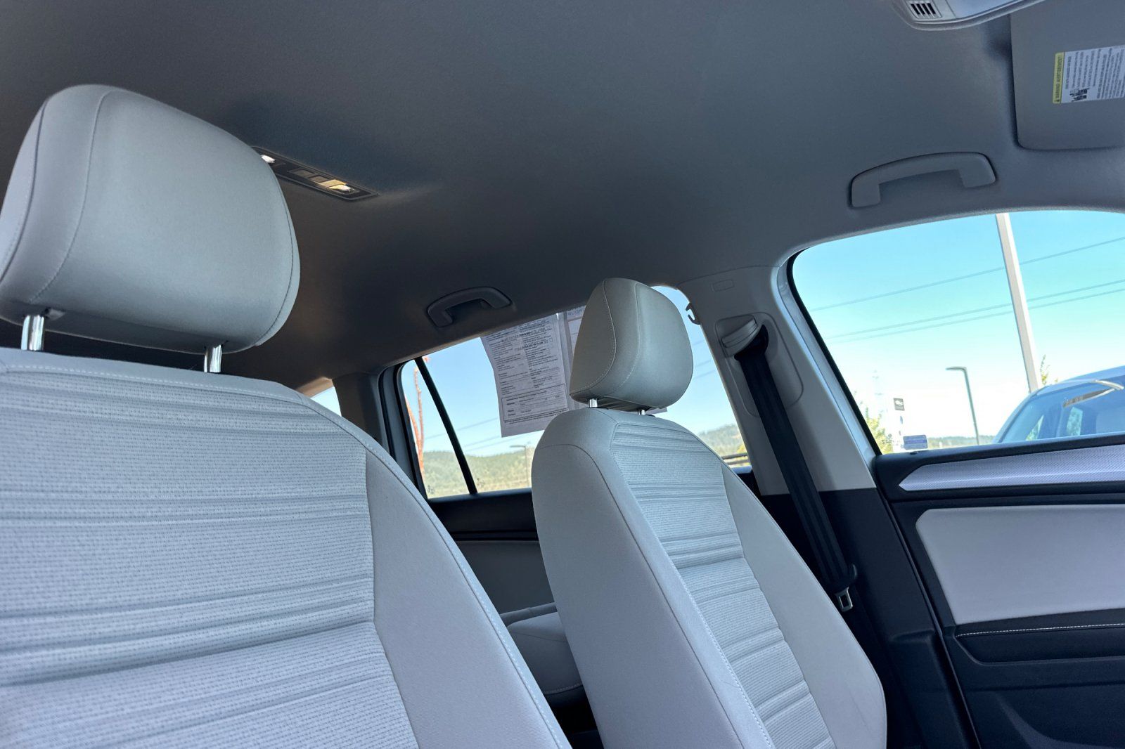 2023 Volkswagen Tiguan S photo 16
