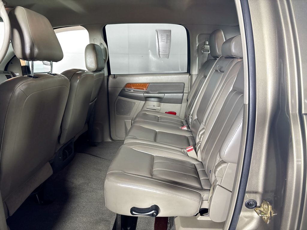 2006 Dodge Ram Laramie photo 16